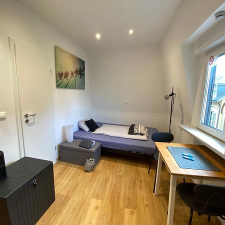 Koblenz - Eigenes Bad,Kueche - Wifi - Parkplatz - 2 Og Apartment Luaran gambar