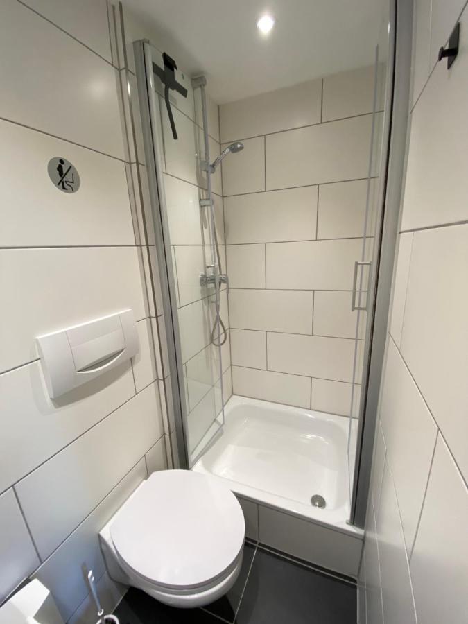 Koblenz - Eigenes Bad,Kueche - Wifi - Parkplatz - 2 Og Apartment Luaran gambar