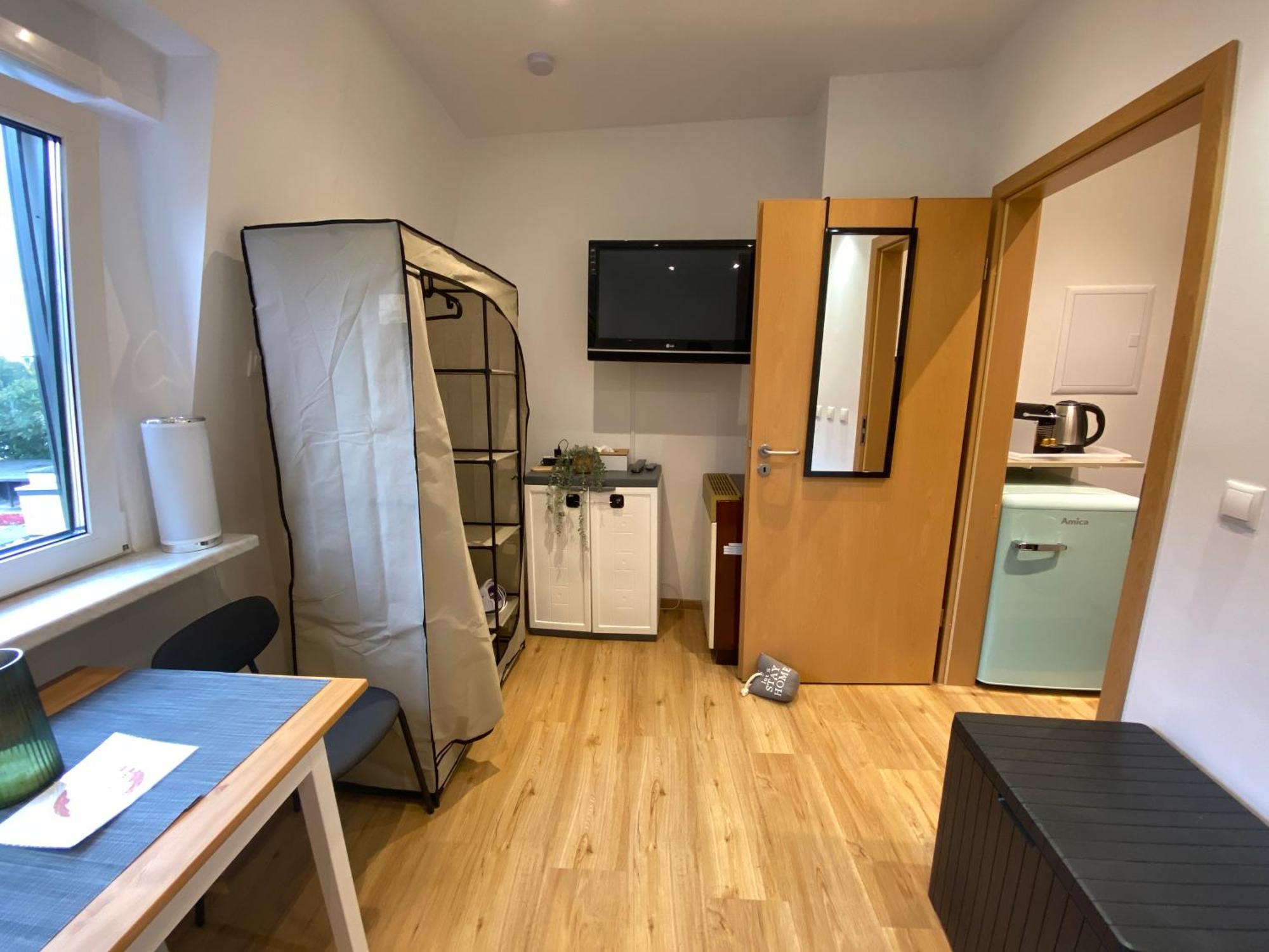 Koblenz - Eigenes Bad,Kueche - Wifi - Parkplatz - 2 Og Apartment Luaran gambar