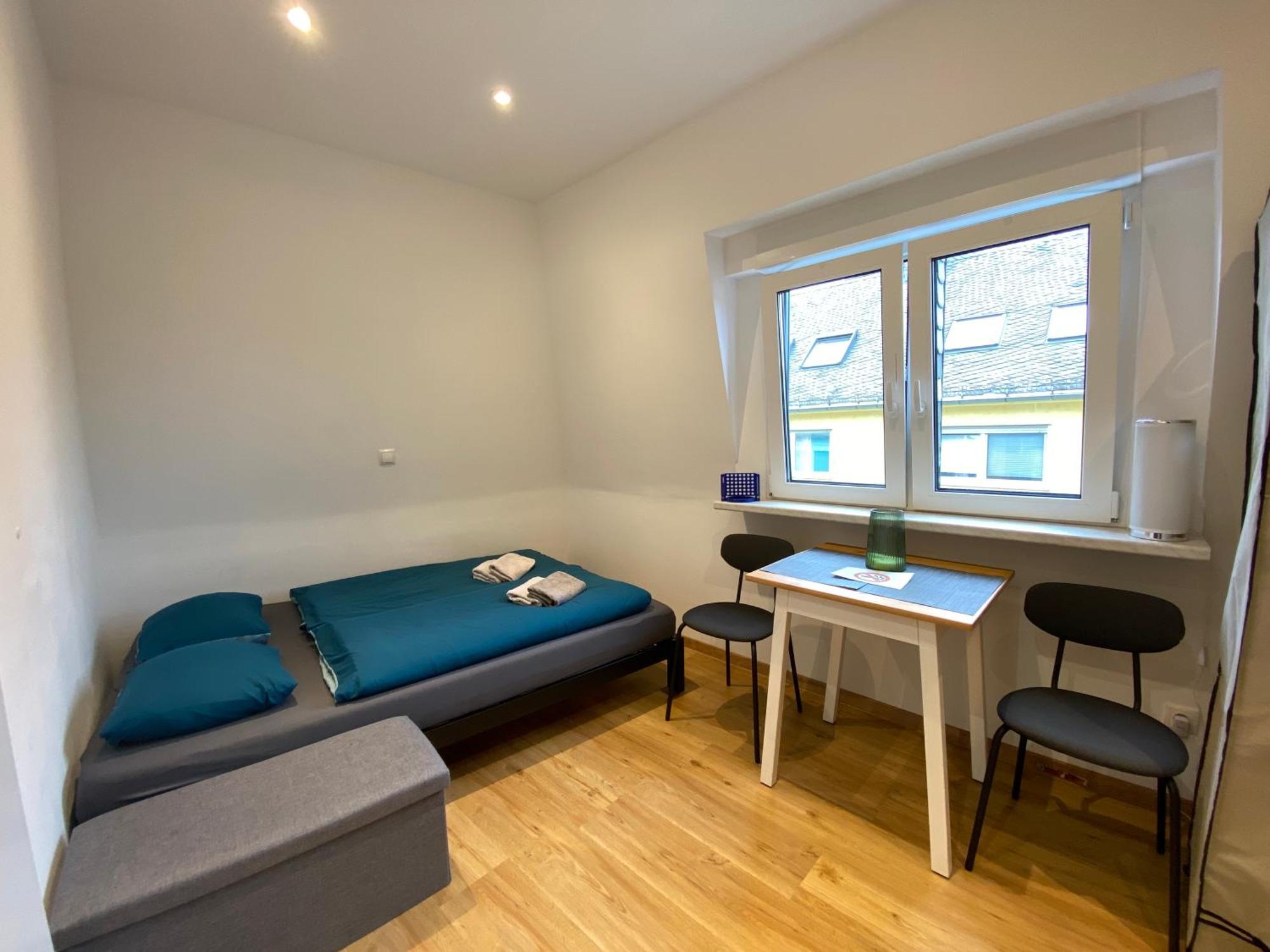 Koblenz - Eigenes Bad,Kueche - Wifi - Parkplatz - 2 Og Apartment Luaran gambar